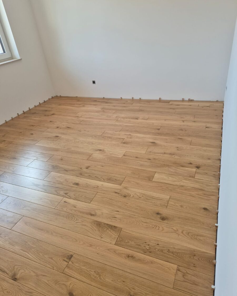 Podłoga lakierowana Warszawa: deska Rustic, półmat